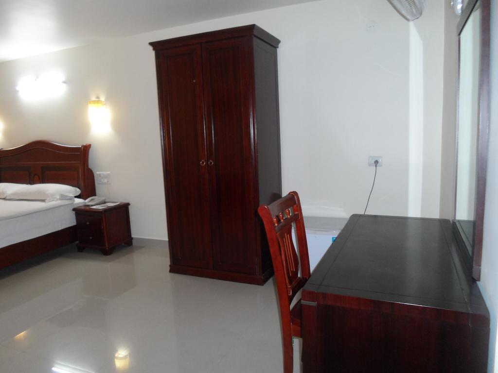 Psr Hotel Tirupati Exterior photo